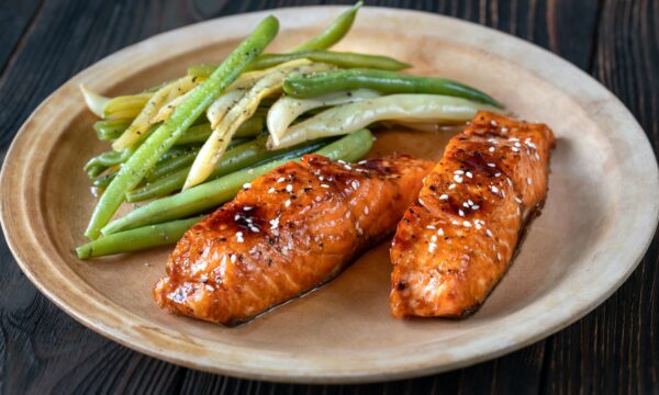 Teriyaki salmon with beans