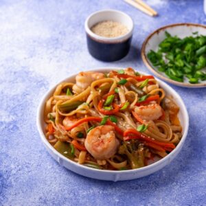 Wok with shrimps and vegetables